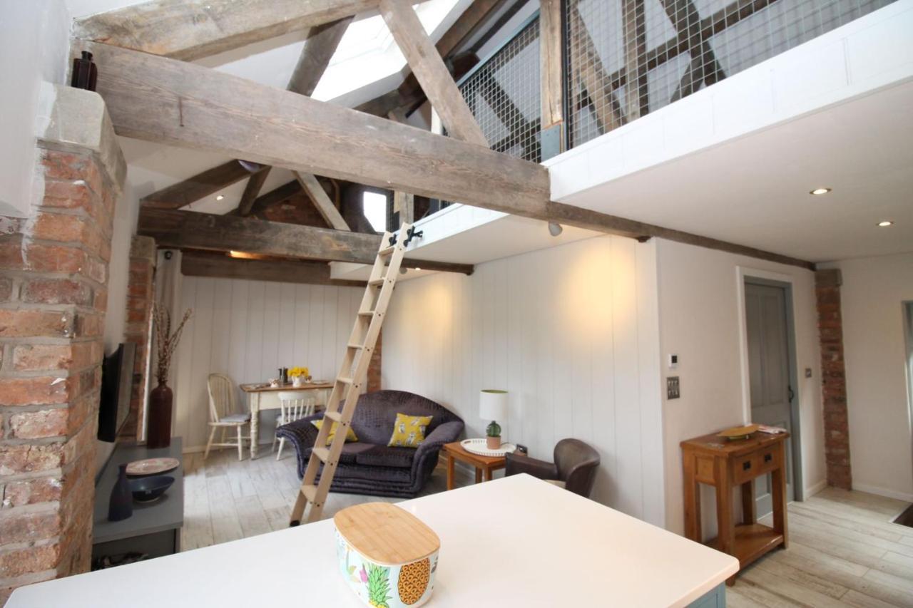 Вилла The Hayloft - Cheshire Кру Экстерьер фото